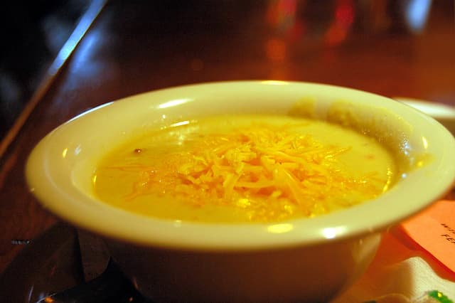 Slow Cooker Beer and Cheese Chowder