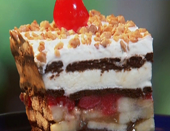 Banana Split Graham Cracker Cake Banana Split Graham Cracker Cake