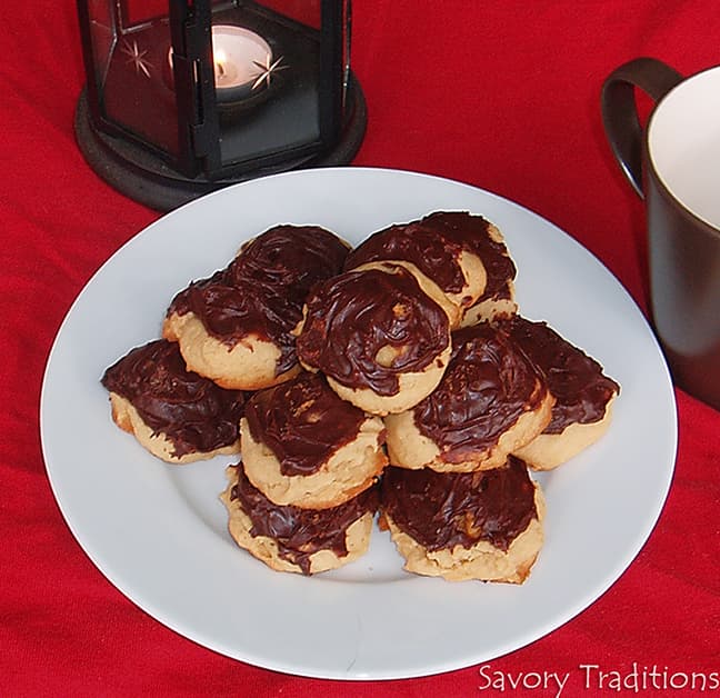 Turtle Cookies with Chocolate Frosting