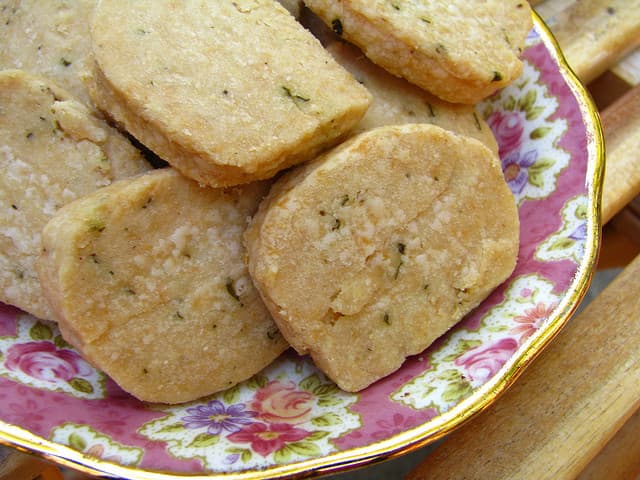 Homemade Parmesan Thyme Crackers