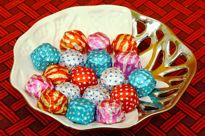 Easy To Make Homemade Chocolates Cake Recipe