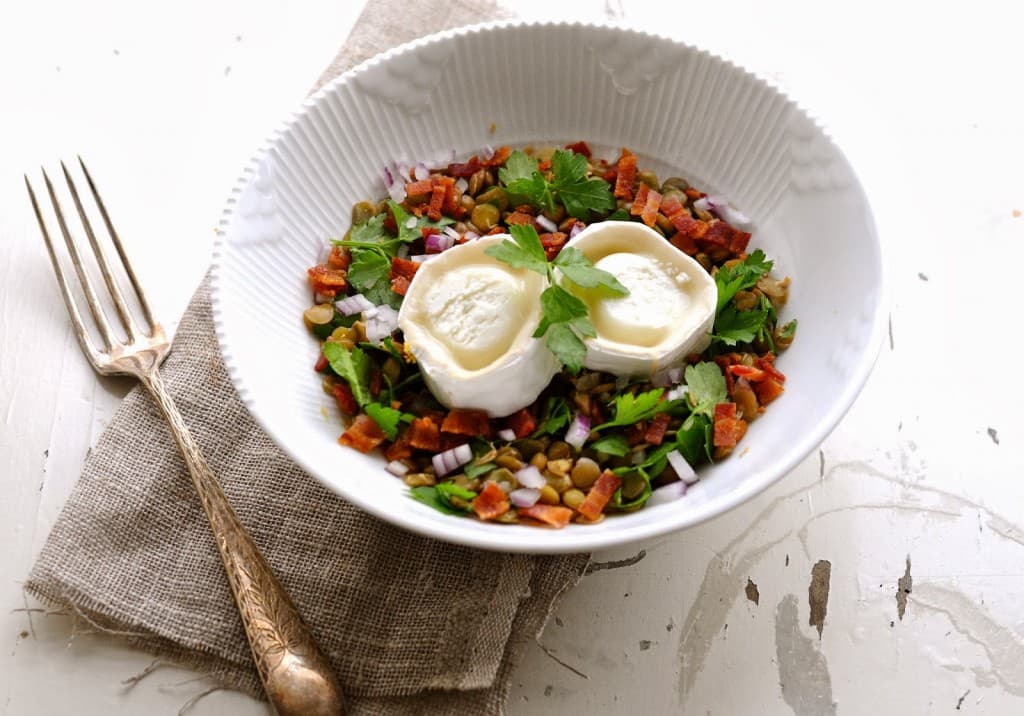 Lentil Salad with Goat Cheese, Red Onion & Bacon