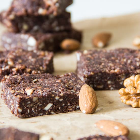 4 Ingredient Raw Cacao Bars