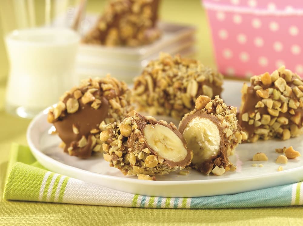 Frozen Chocolate-Dipped Peanut Butter Banana Bites