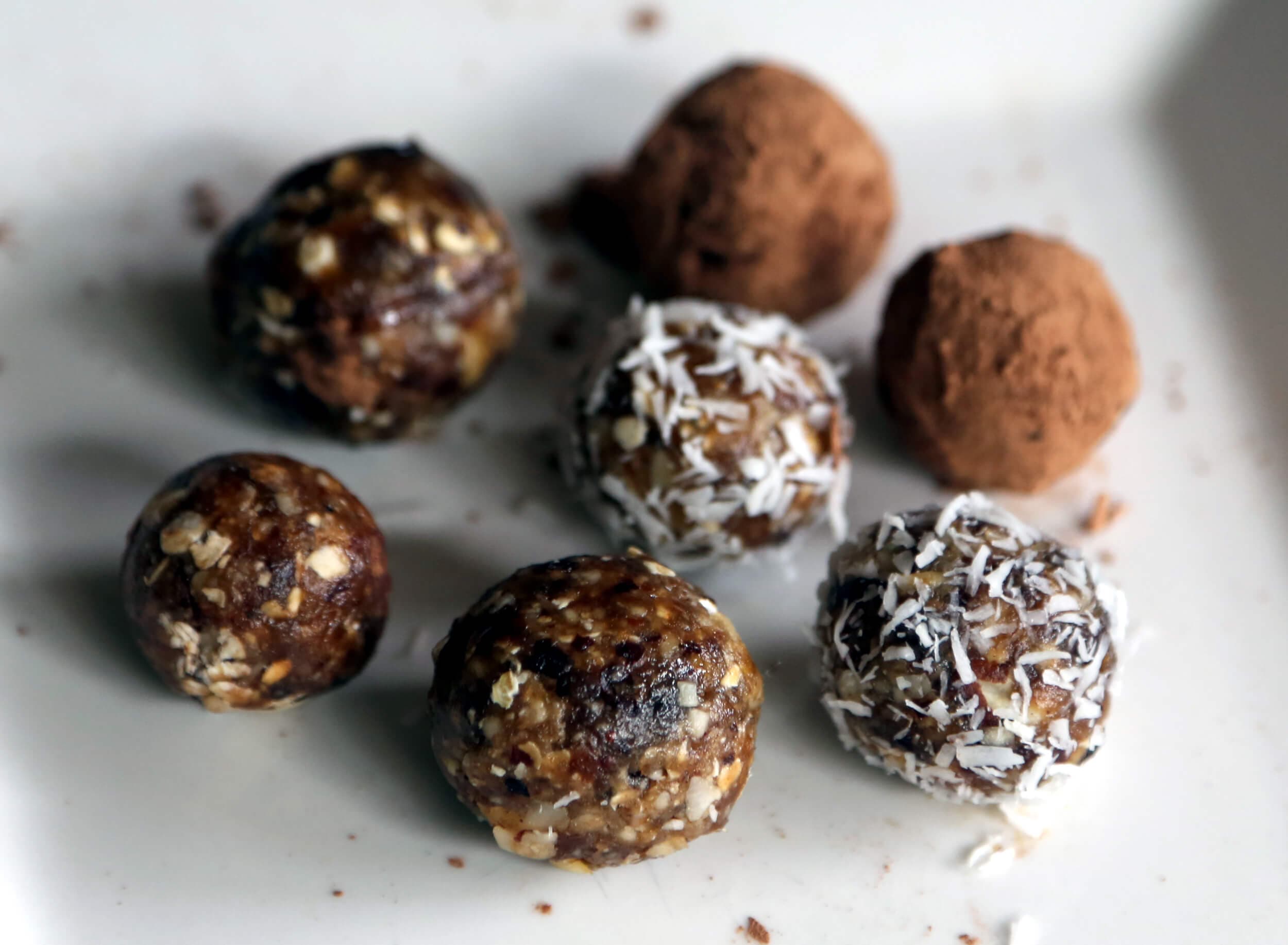 SWEET ENERGY BALLS