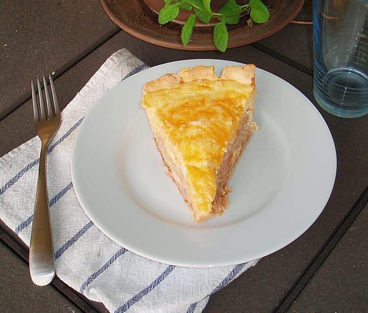 Apple Cinnamon Quiche