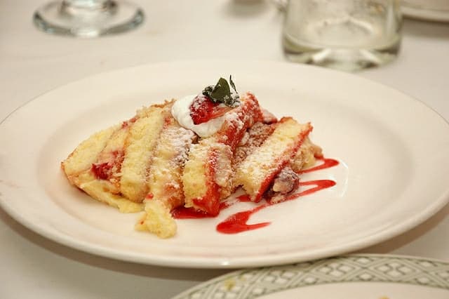 Traditional English Trifle