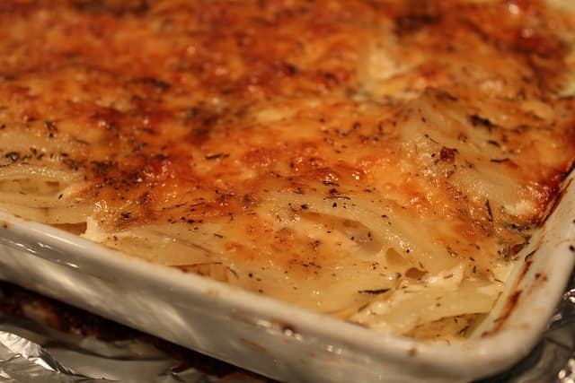 Classic Scalloped Potatoes