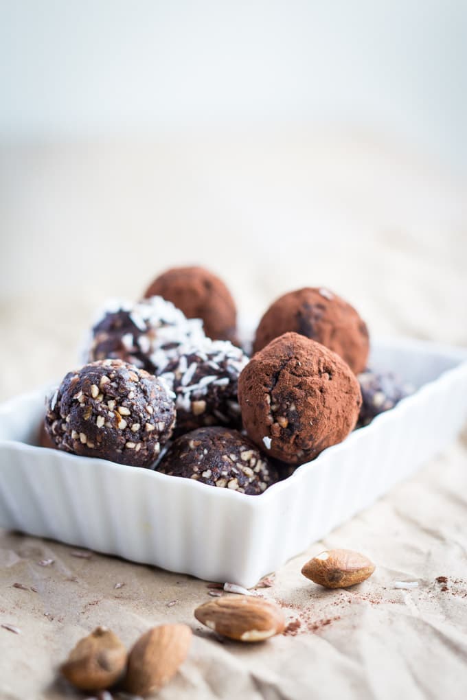 Almond Cacao Nut Balls