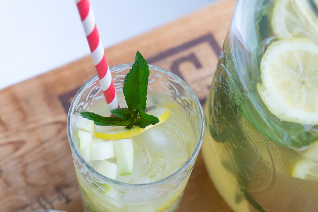 Apple Honey Lemonade