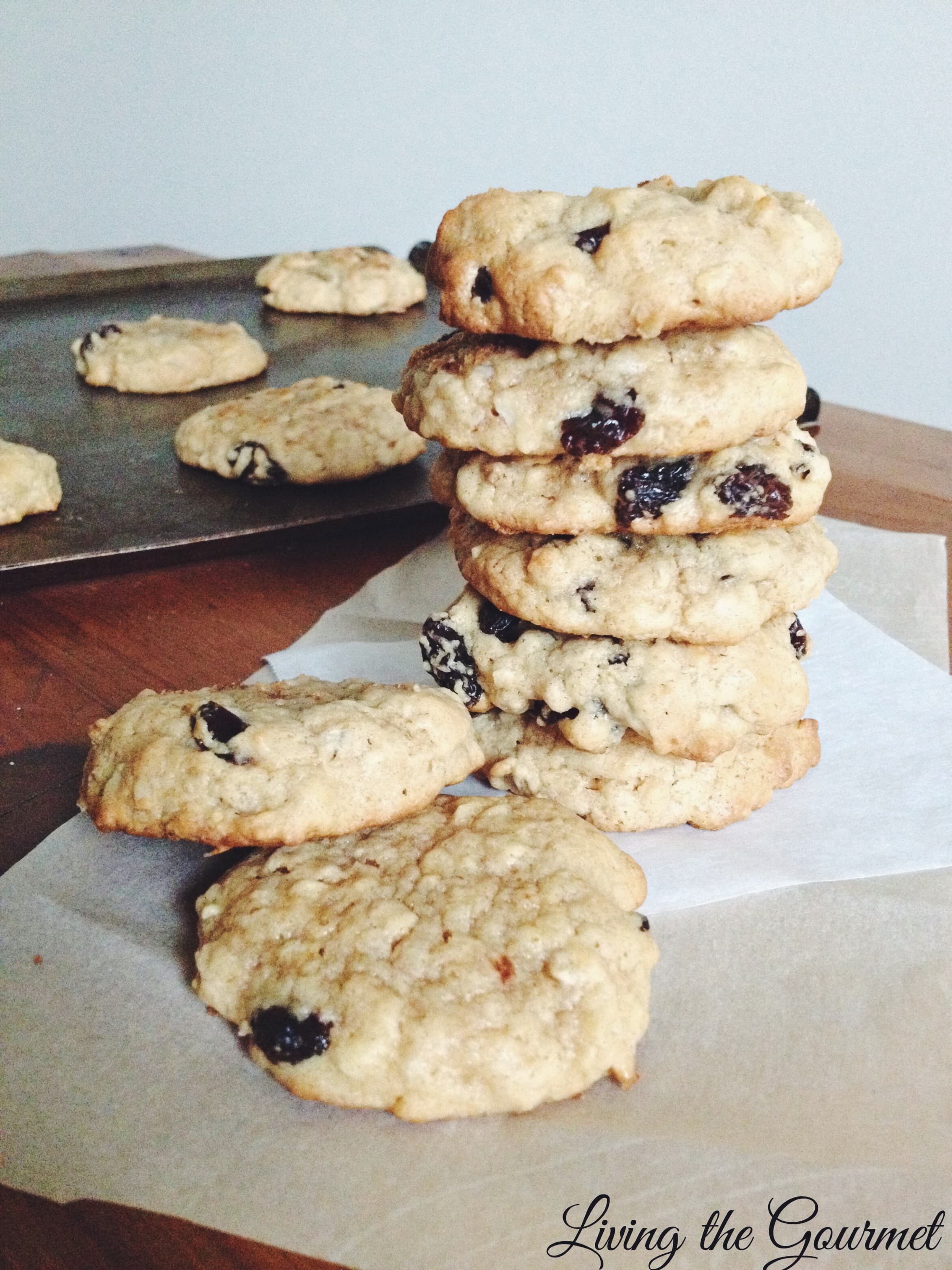 Super Simple Oatmeal Raisin Cookies