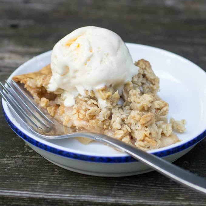 Apple Crumb Pie