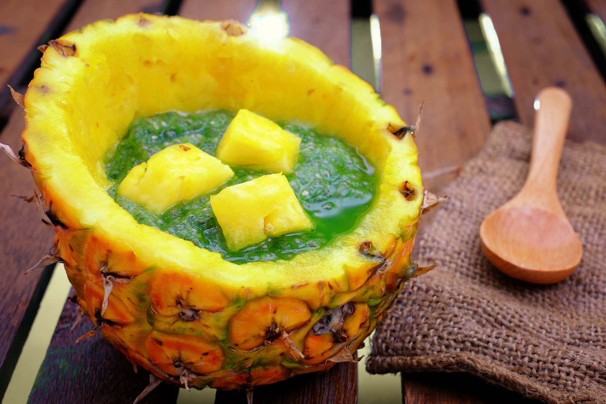 Cucumber, Mint, and Pineapple Smoothie Bowl
