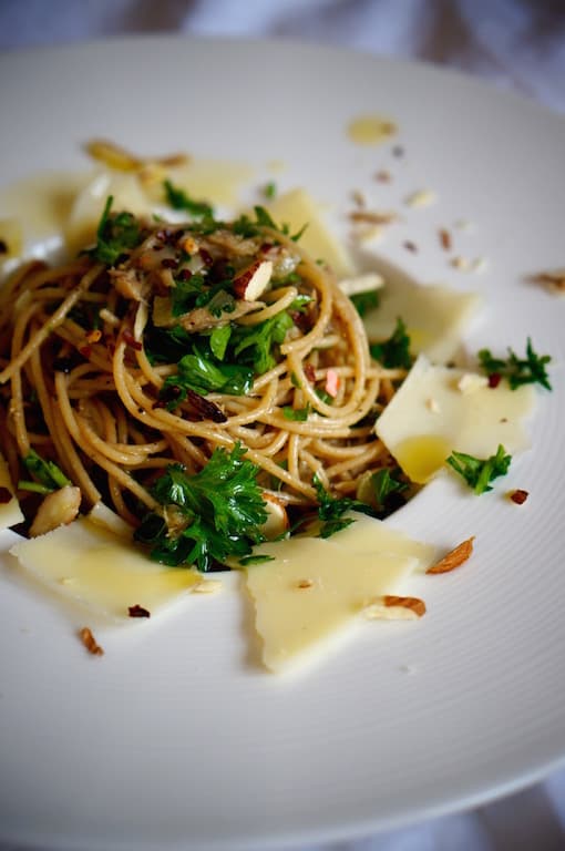 Mediterranean-inspired Tuna Almond Whole-wheat Spaghetti