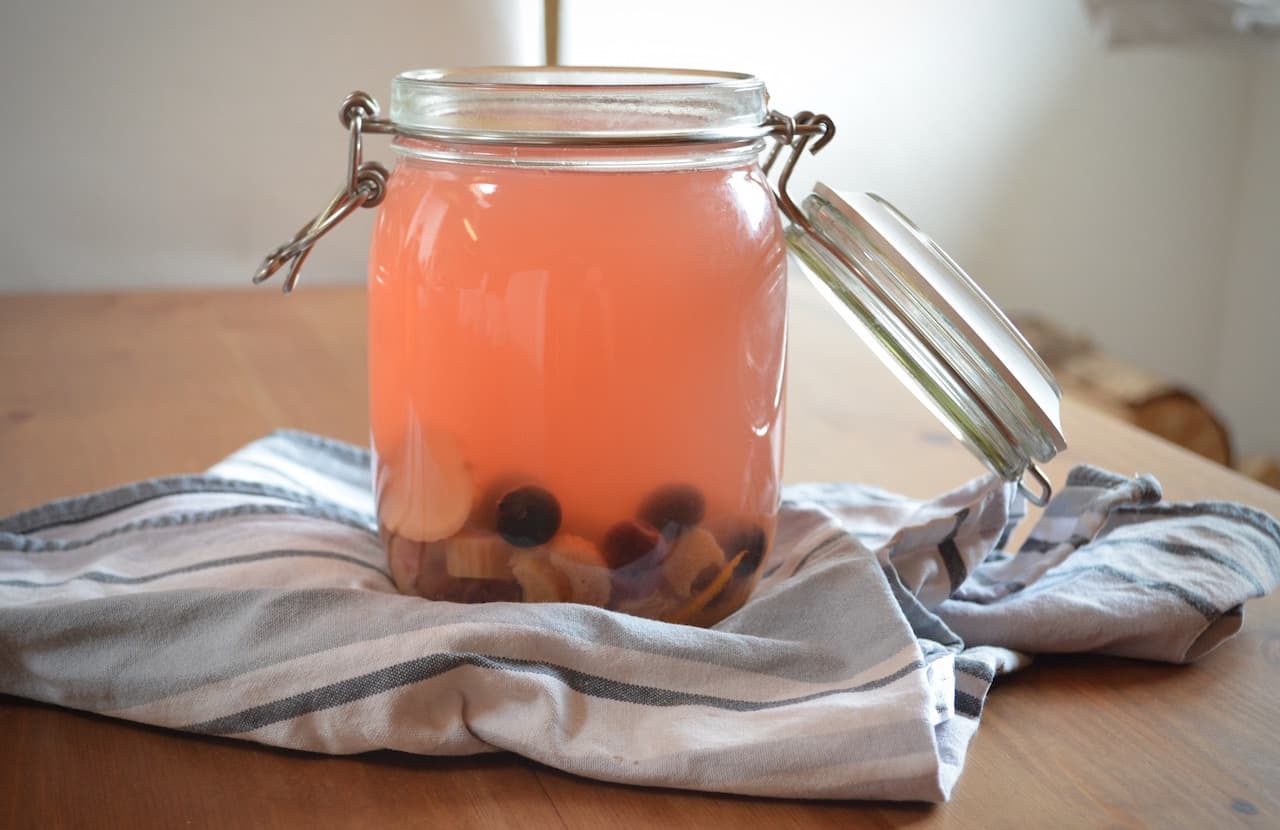 Rhubarb & Blueberry Pink Lemonade