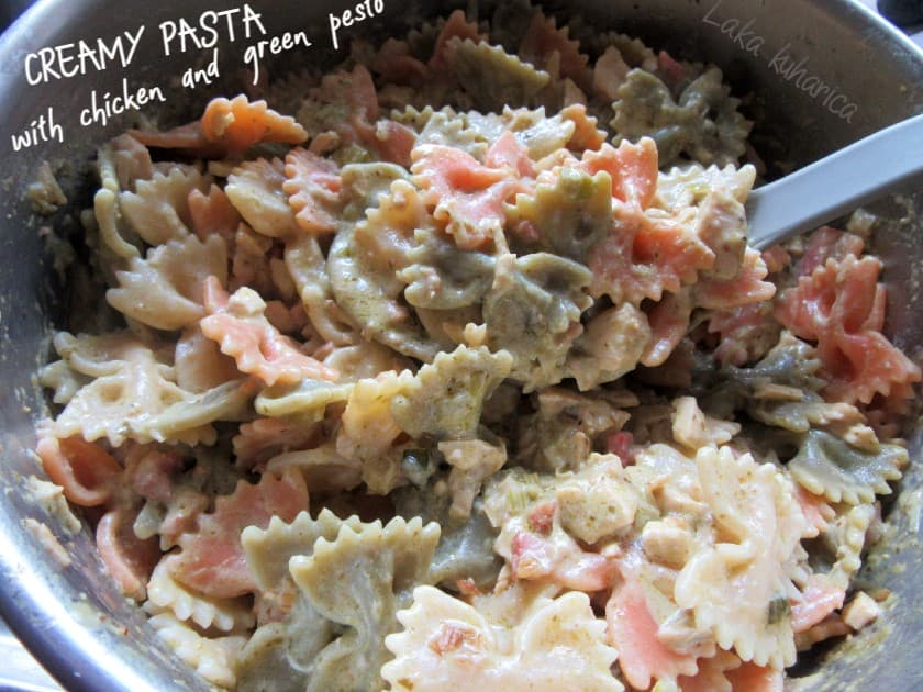 Creamy pasta with chicken and green pesto