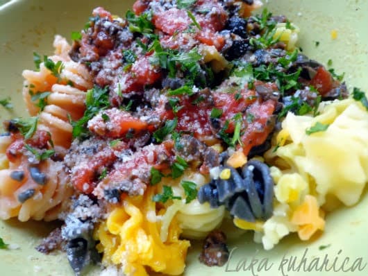 Easy pasta alla puttanesca