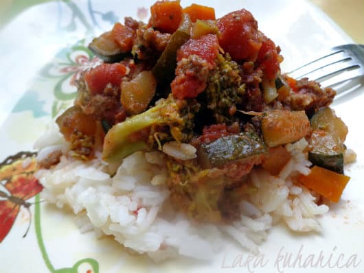 Vegetables and minced meat casserole