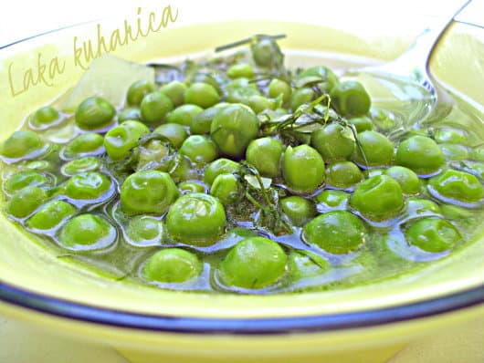 Young peas and kohlrabi with dill