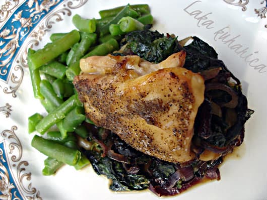 Chicken stuffed with spinach and cranberries
