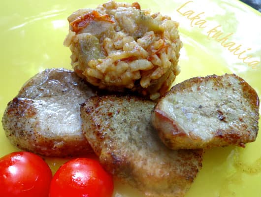 Veal medallions with đuveč (joo-vetch)