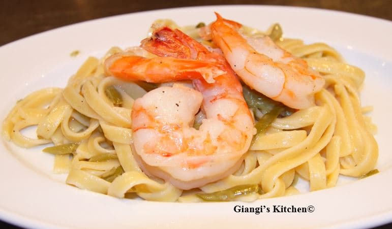 Poached Prawns with Fettuccine and French String Beans