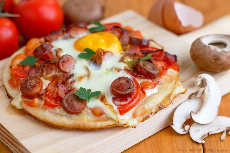 Homemade Breakfast Pizza