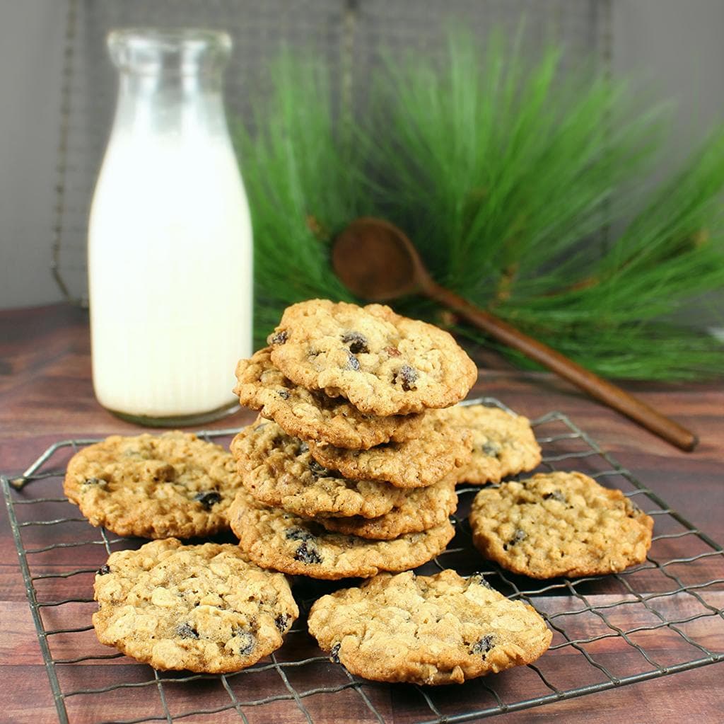 Old-Fashioned Oatmeal Raisin Pecan Cookies