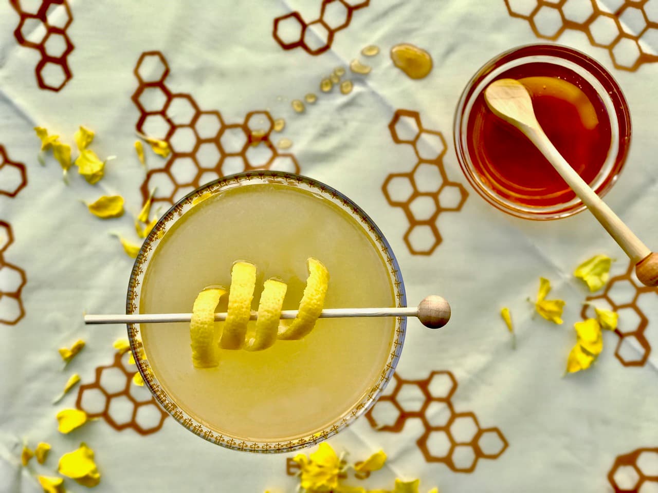 Bee's Knees Cocktail 