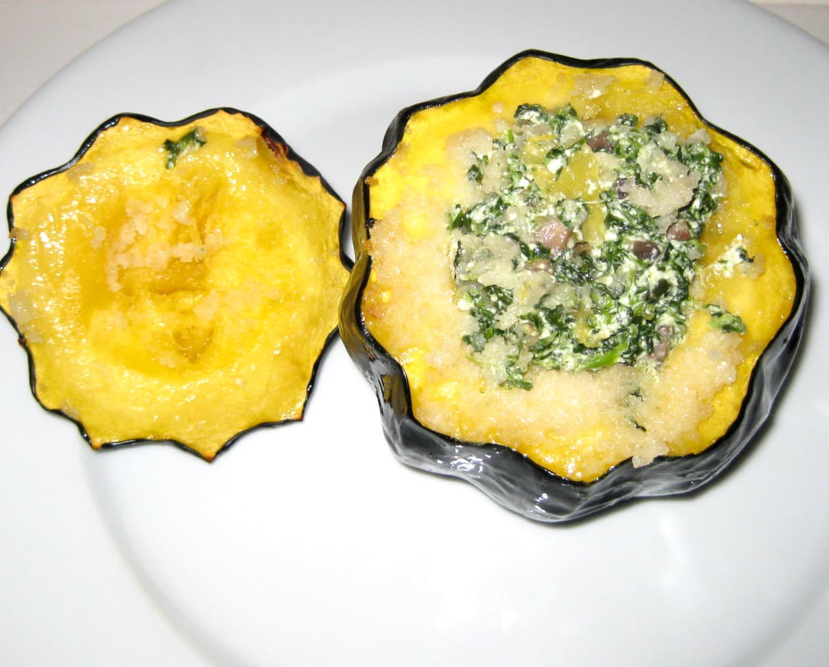 Mushroom, Spinach & Ricotta Stuffed Acorn Squash