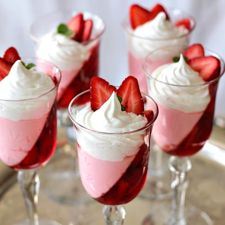 Jell-O Strawberry Parfait