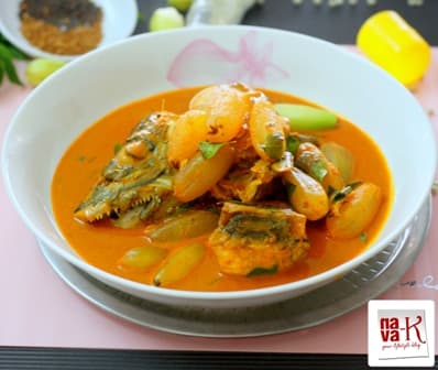 Kari Kepala Ikan Bersama Belimbing Buluh (Fish Head Curry)