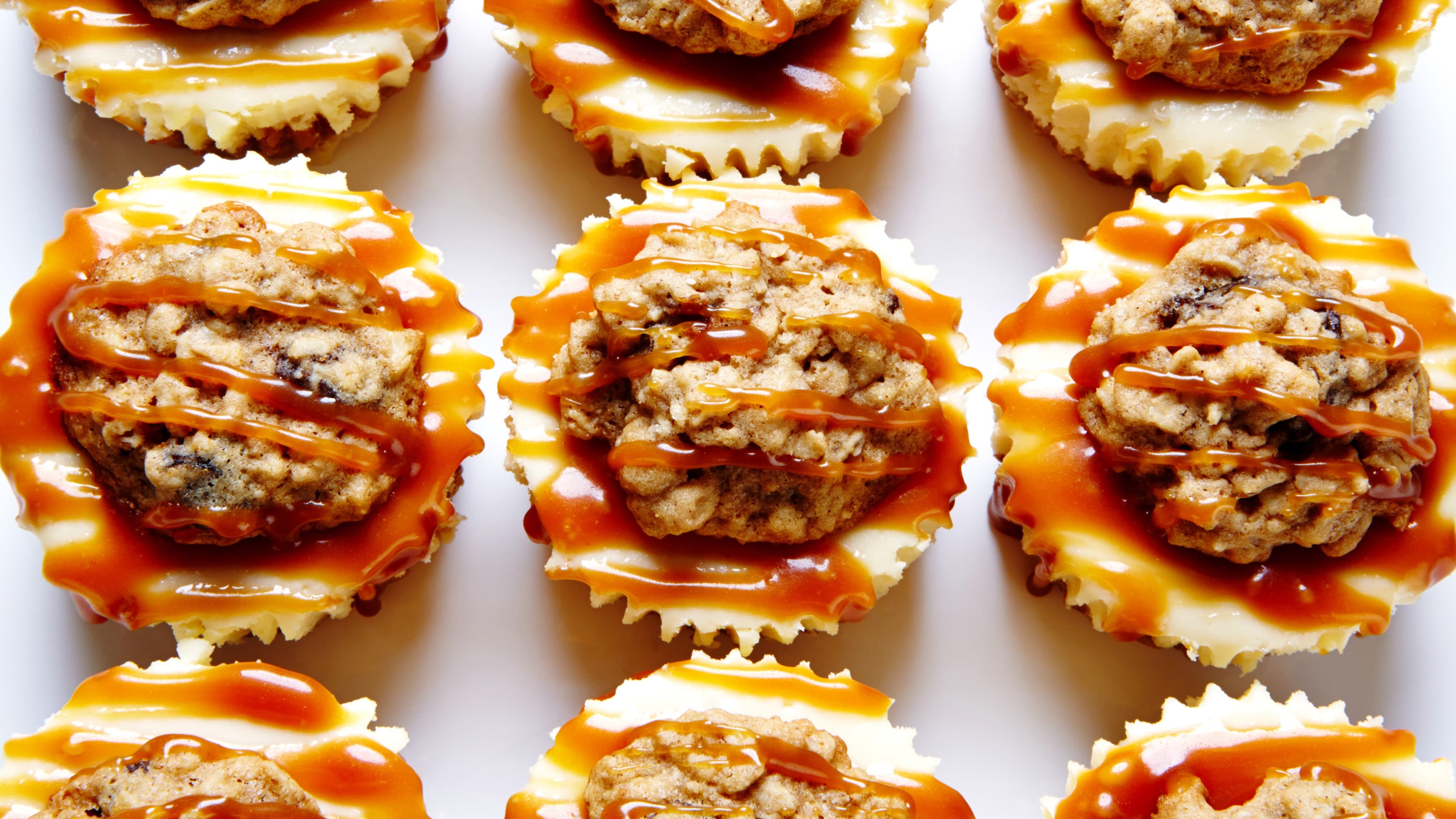 MINI OATMEAL COOKIE CHEESECAKES RECIPE