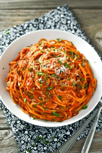 One-Pot Spaghetti with Meat Sauce