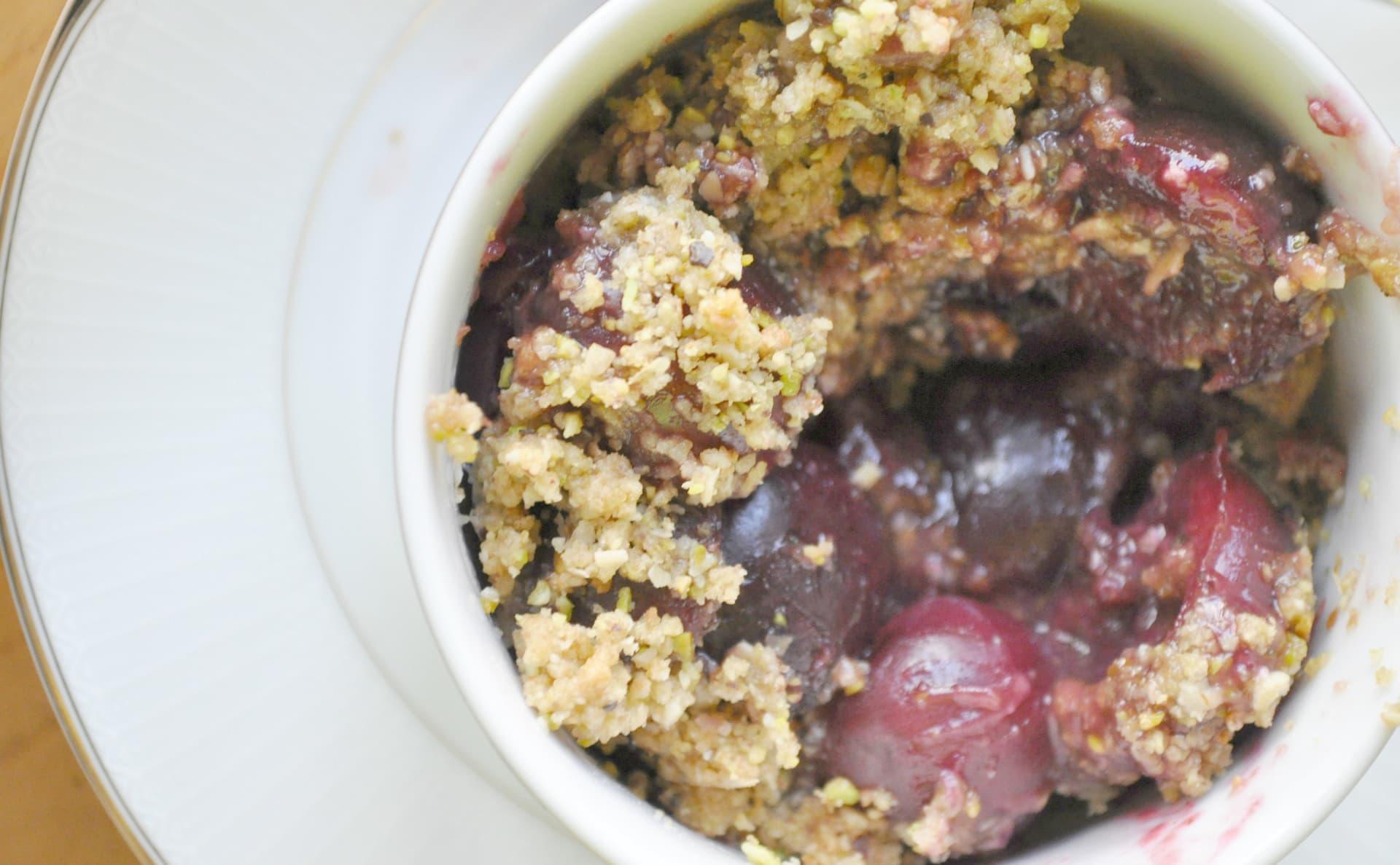 Wonderful Pistachio Cherry Crumble