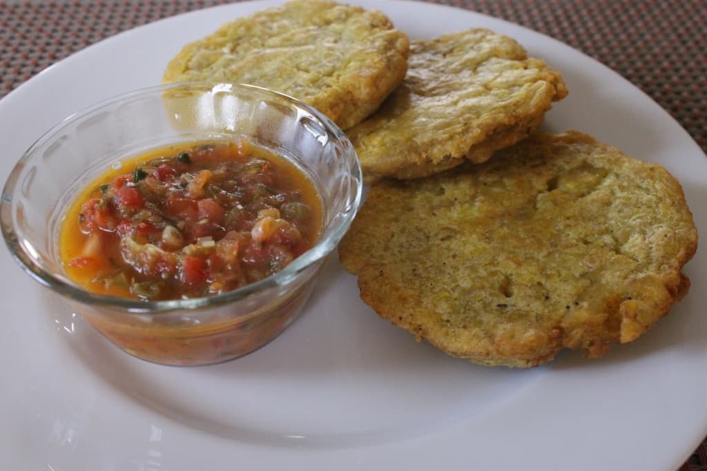Green Plantain Pancake w/ Cheese and Tomato Scallion Sauce (Arepa de Platanos Verde con Queso y Salsa de Tomate y Cebolla)