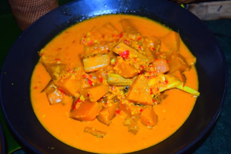 Balinese Pumpkin Curry (Kare Waluh)