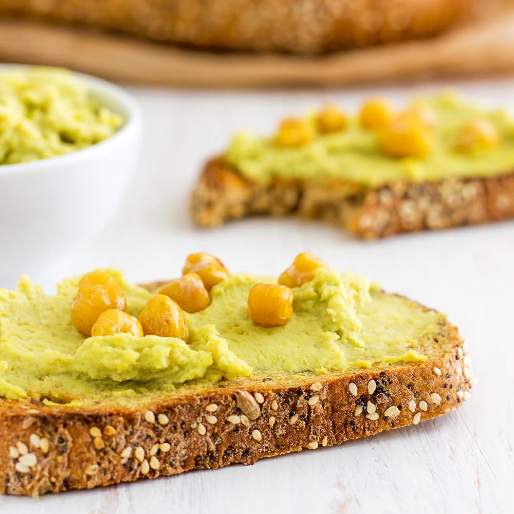 Healthy Creamy Avocado Hummus