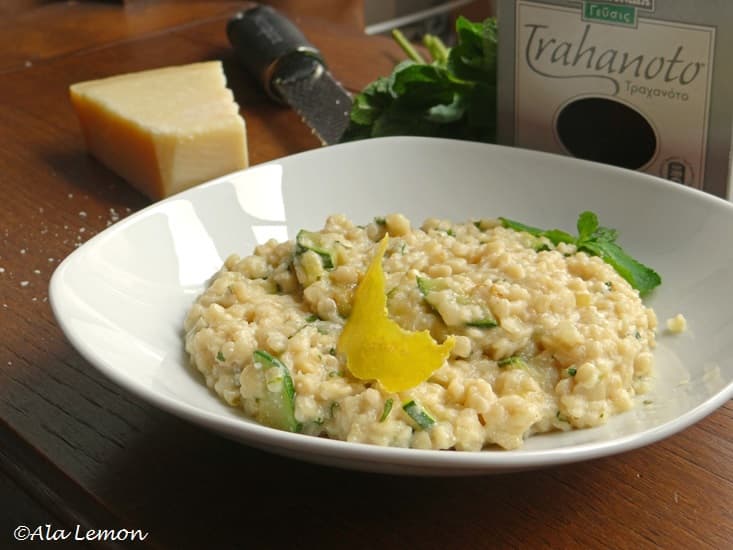 Trahanoto with courgettes (zucchini) and ricotta