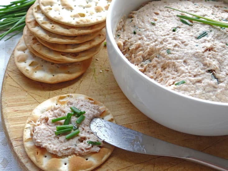 Tuna mousse dip