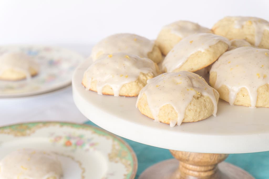 Vanilla Bean Ricotta Cookie