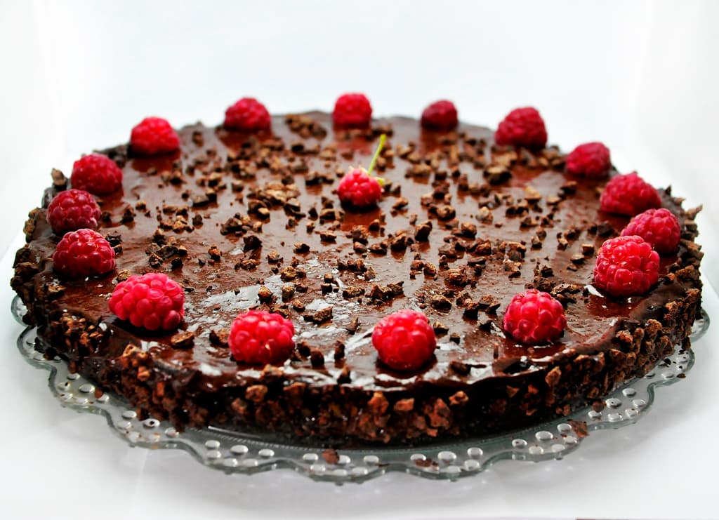 Raw Vegan Chocolate and Raspberry Cake