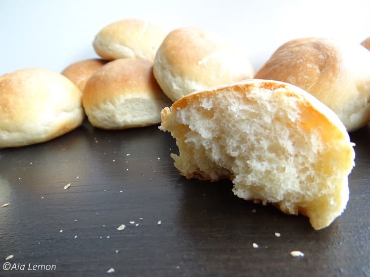 Easy bread rolls