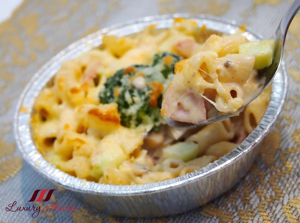 Cheesy Ham and Shrimp Macaroni Au Gratin