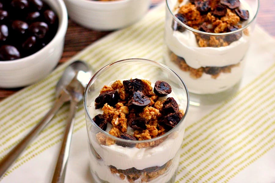 Cherry Vanilla Yogurt Parfait