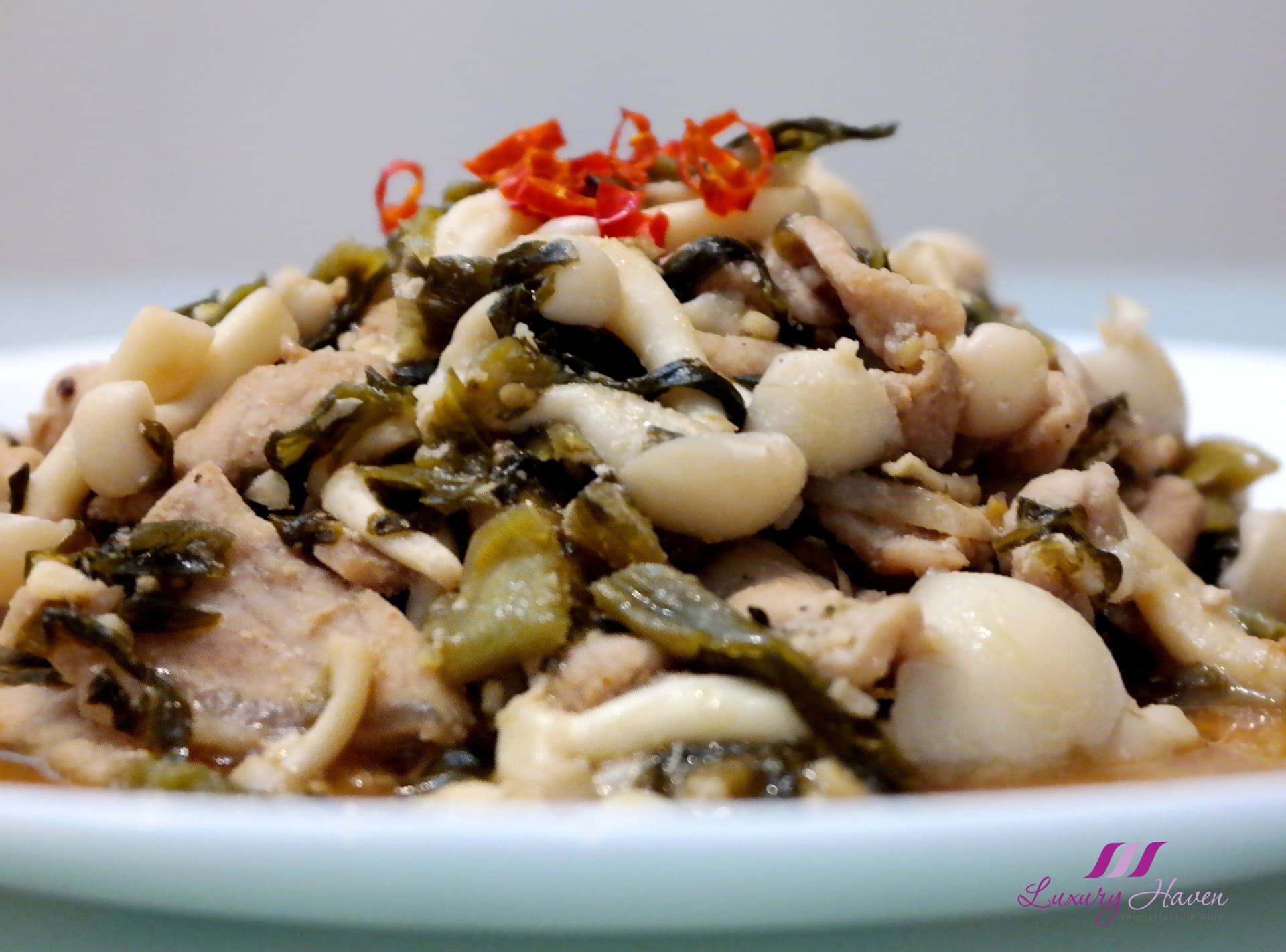 Delicious Stir-fry Pork with Japanese Takana ( 豚高菜炒め ) 