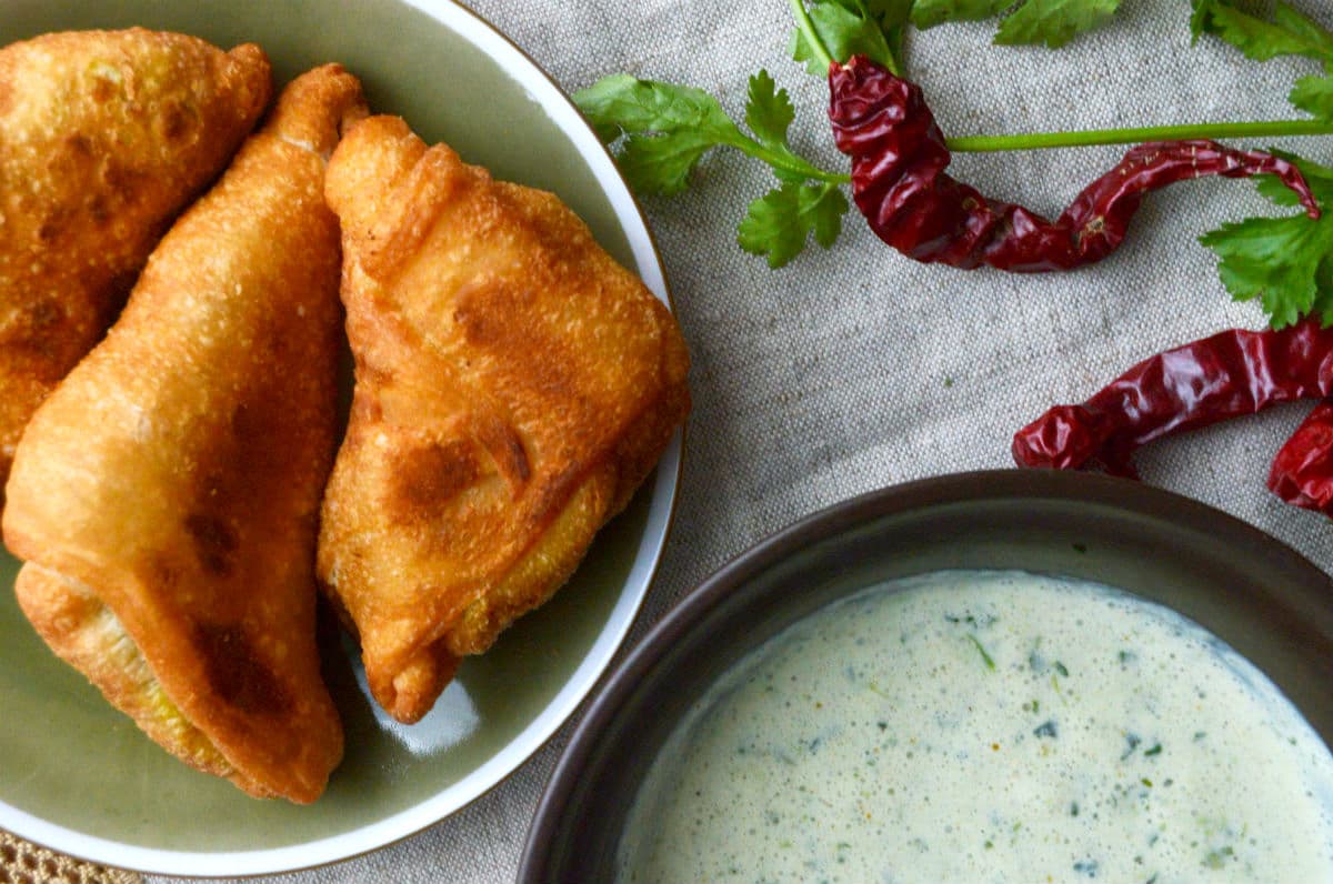 Samoosas with Mint-Cilantro Dipping Sauce