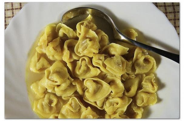Quick and Easy Tortellini in Bordo