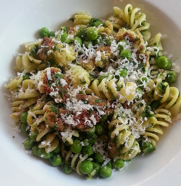 Fusilli with Lemon-Arugula Pesto and Peas