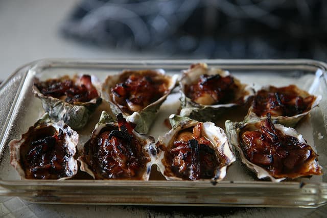 Easy Oysters Kilpatrick 